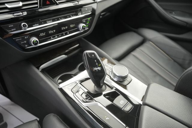 2017 BMW 5 Series 540i