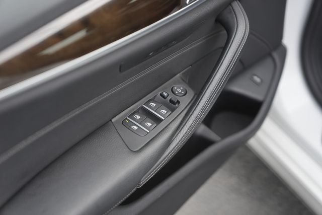 2017 BMW 5 Series 540i