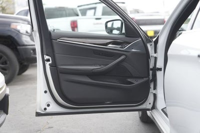 2017 BMW 5 Series 540i