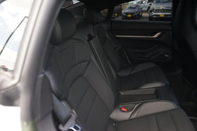 2022 Porsche Taycan Base