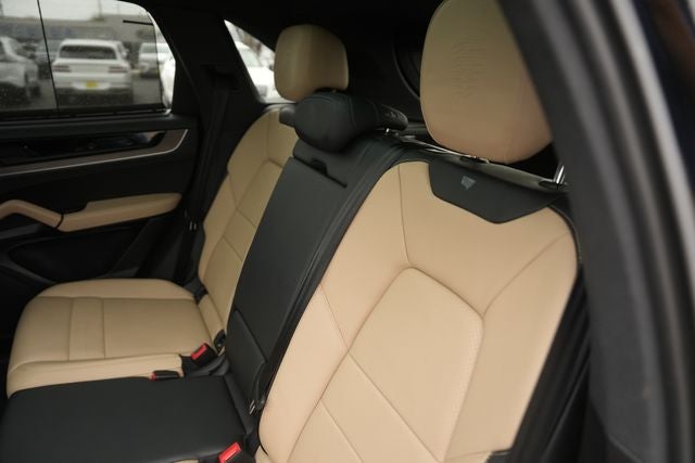2025 Porsche Cayenne Base