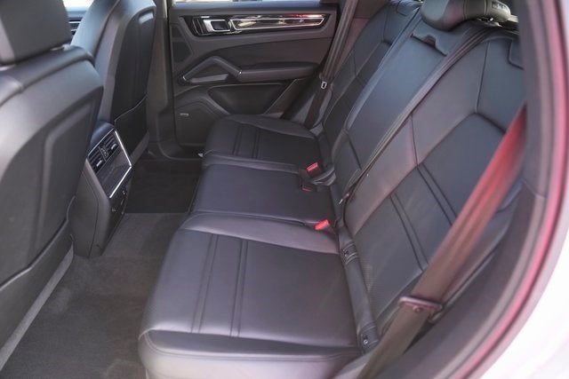 2021 Porsche Cayenne Base