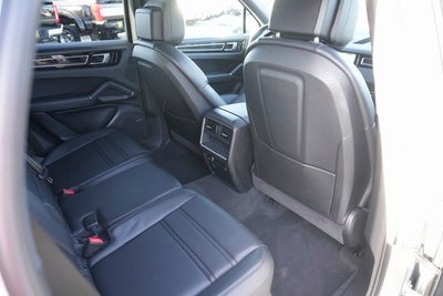 2021 Porsche Cayenne Base