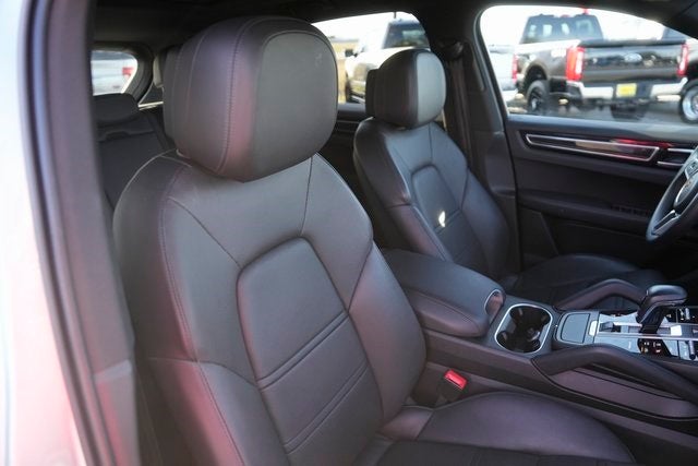 2021 Porsche Cayenne Base