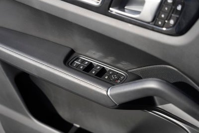 2021 Porsche Cayenne Base