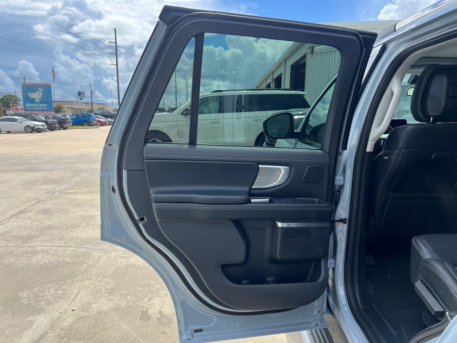 2026 Ford Expedition Platinum®
