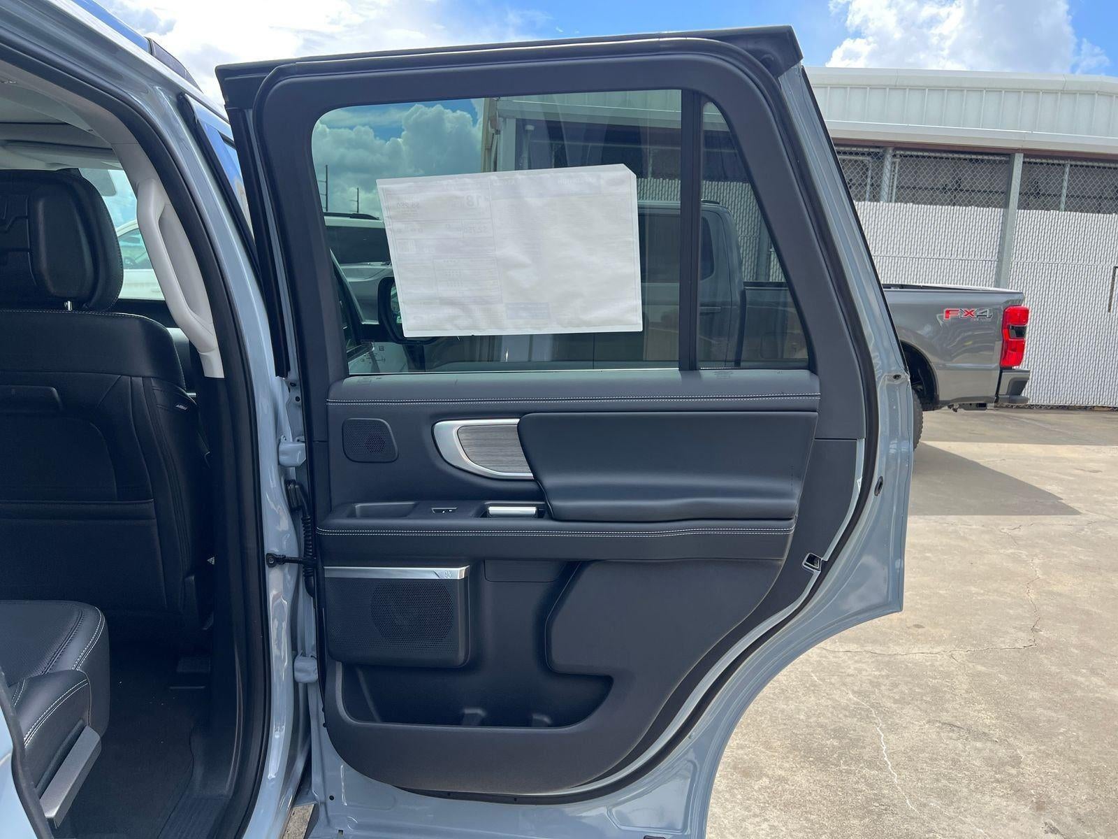 2026 Ford Expedition Platinum®