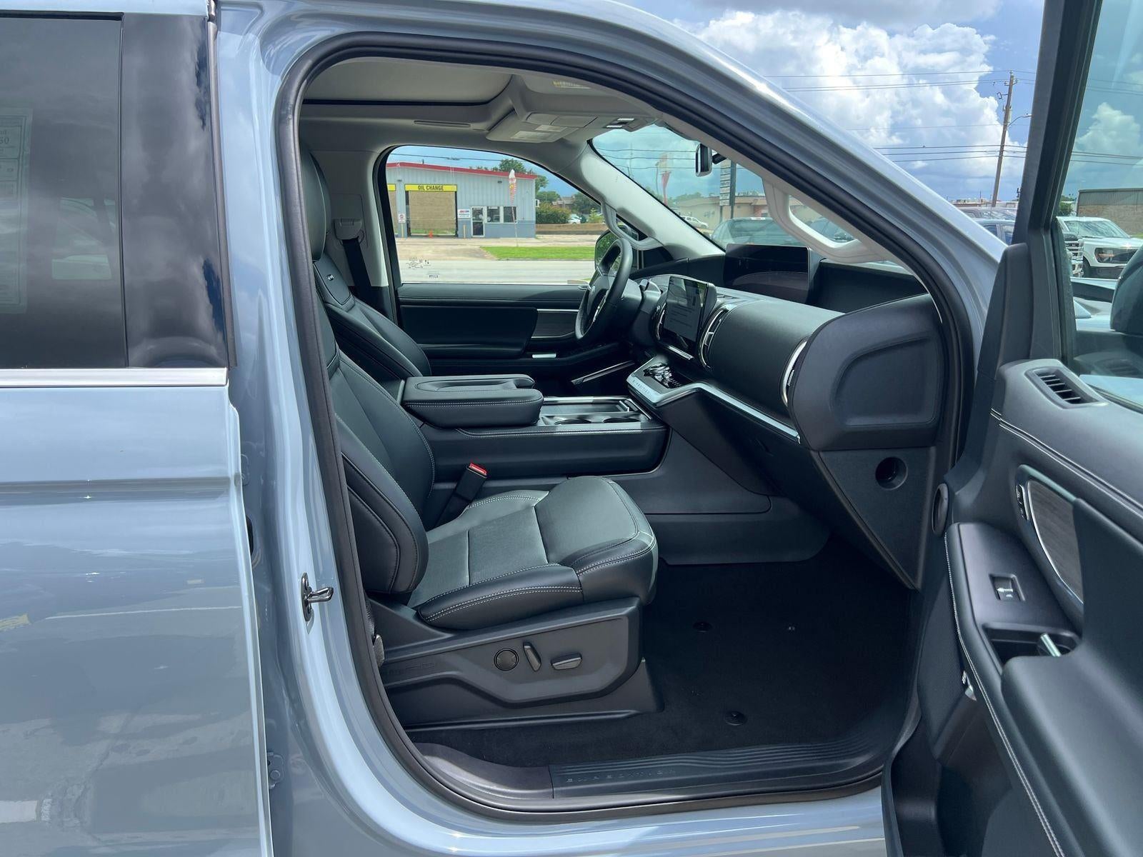 2026 Ford Expedition Platinum®