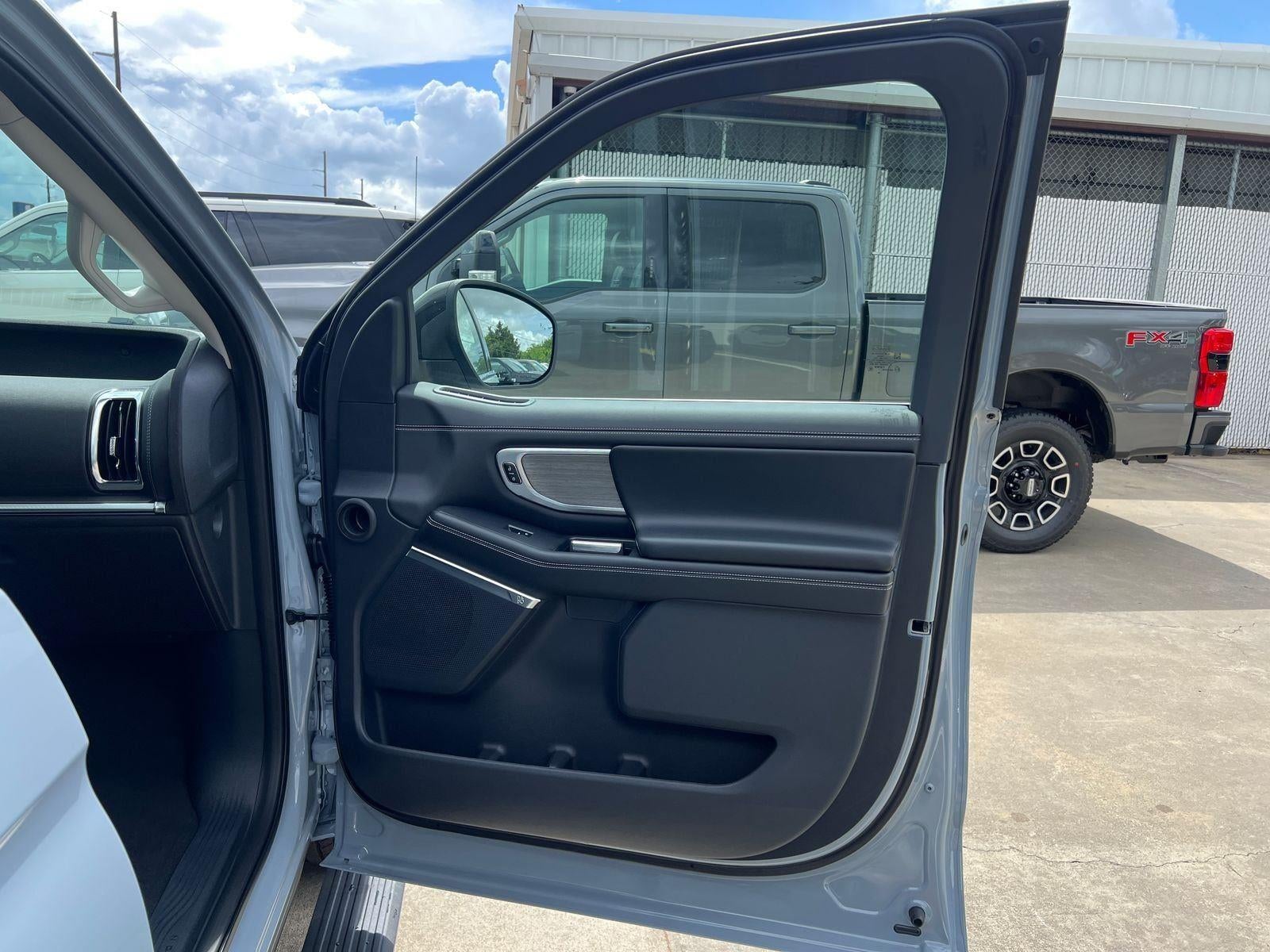 2026 Ford Expedition Platinum®