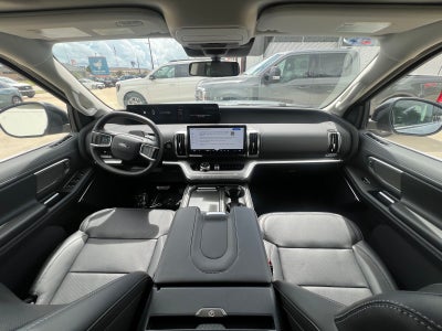 2026 Ford Expedition Platinum®