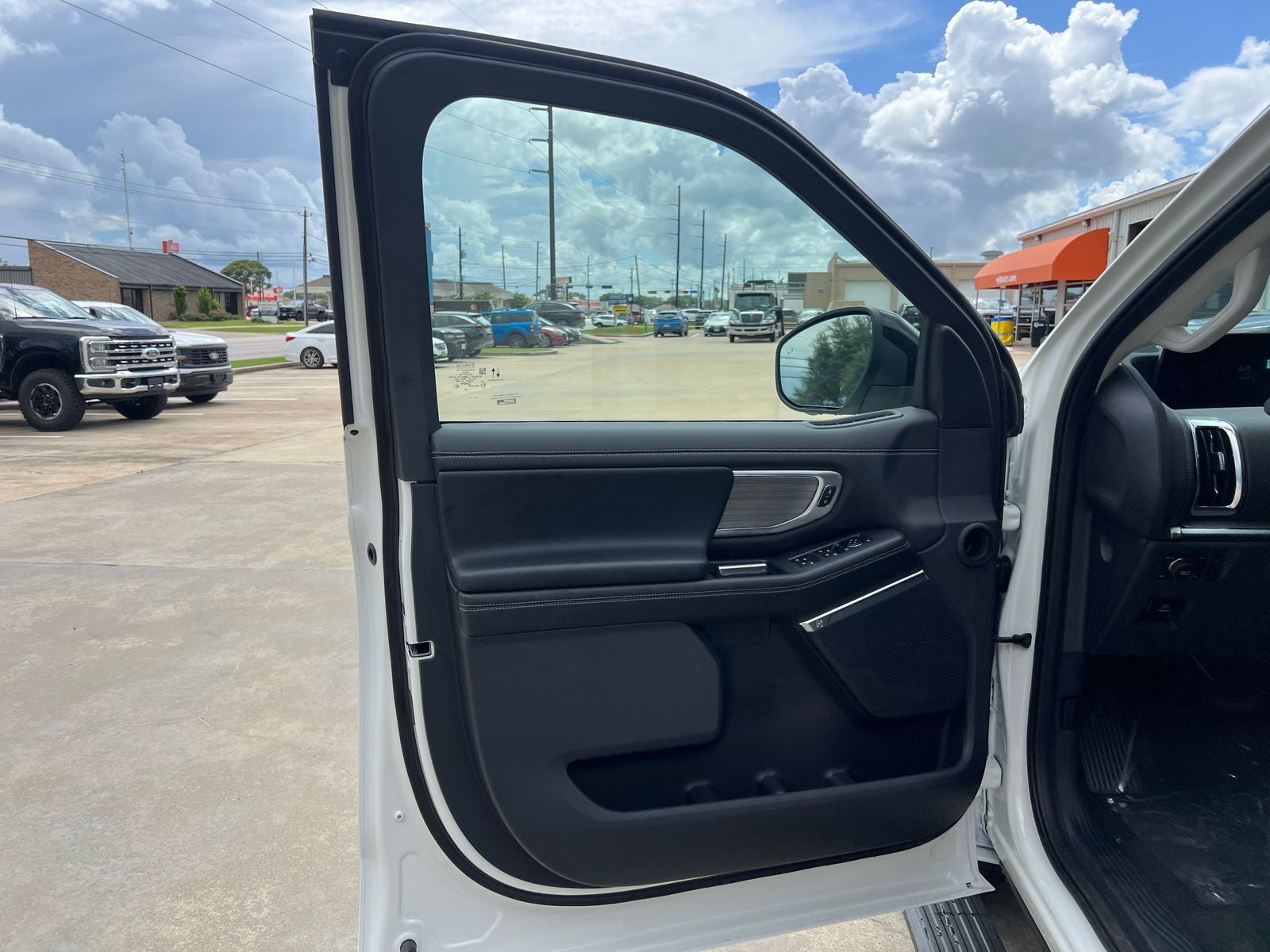 2026 Ford Expedition Platinum®