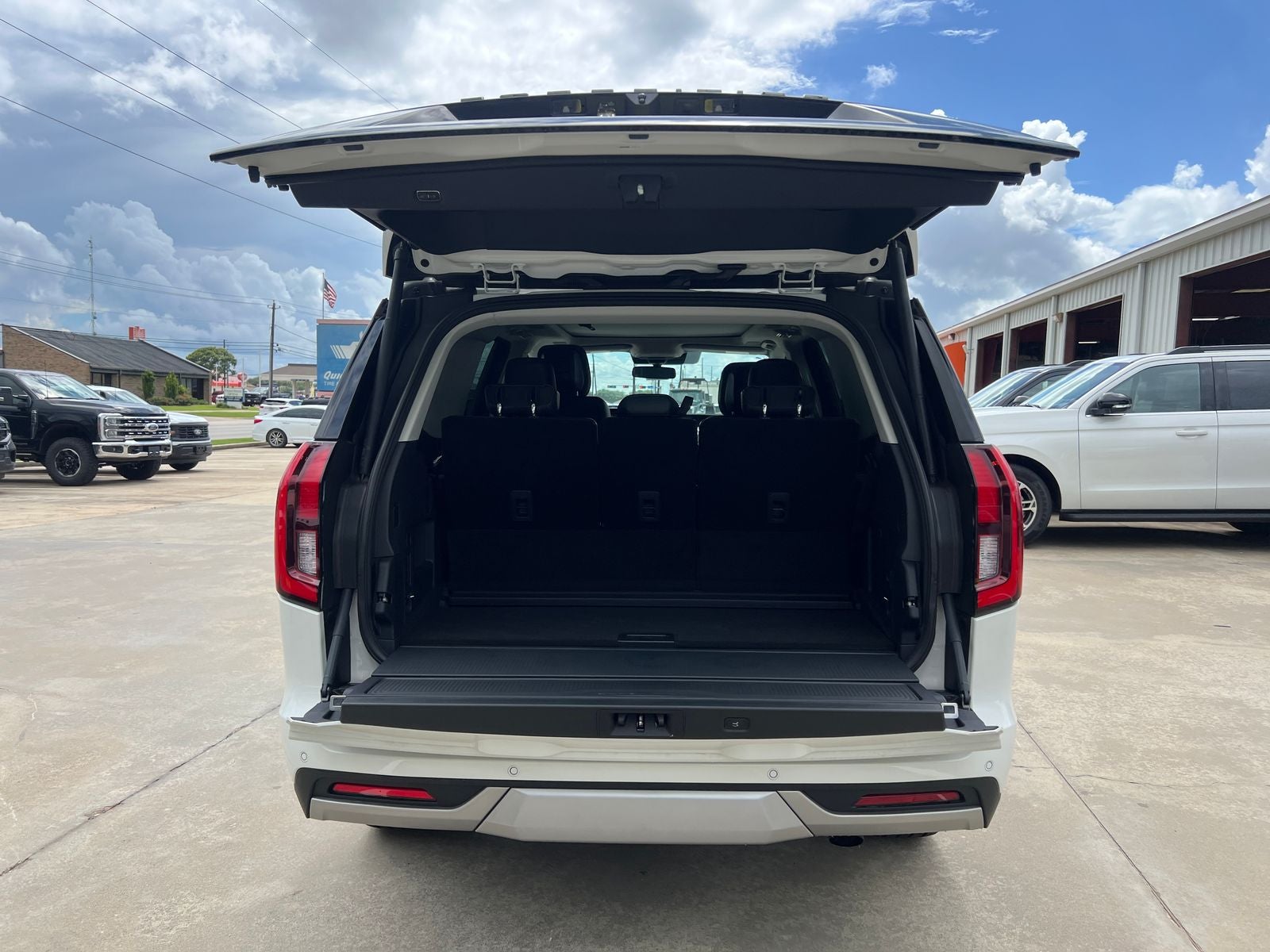 2026 Ford Expedition Platinum®