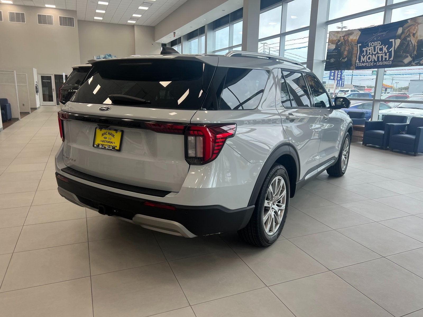 2026 Ford Explorer Platinum™