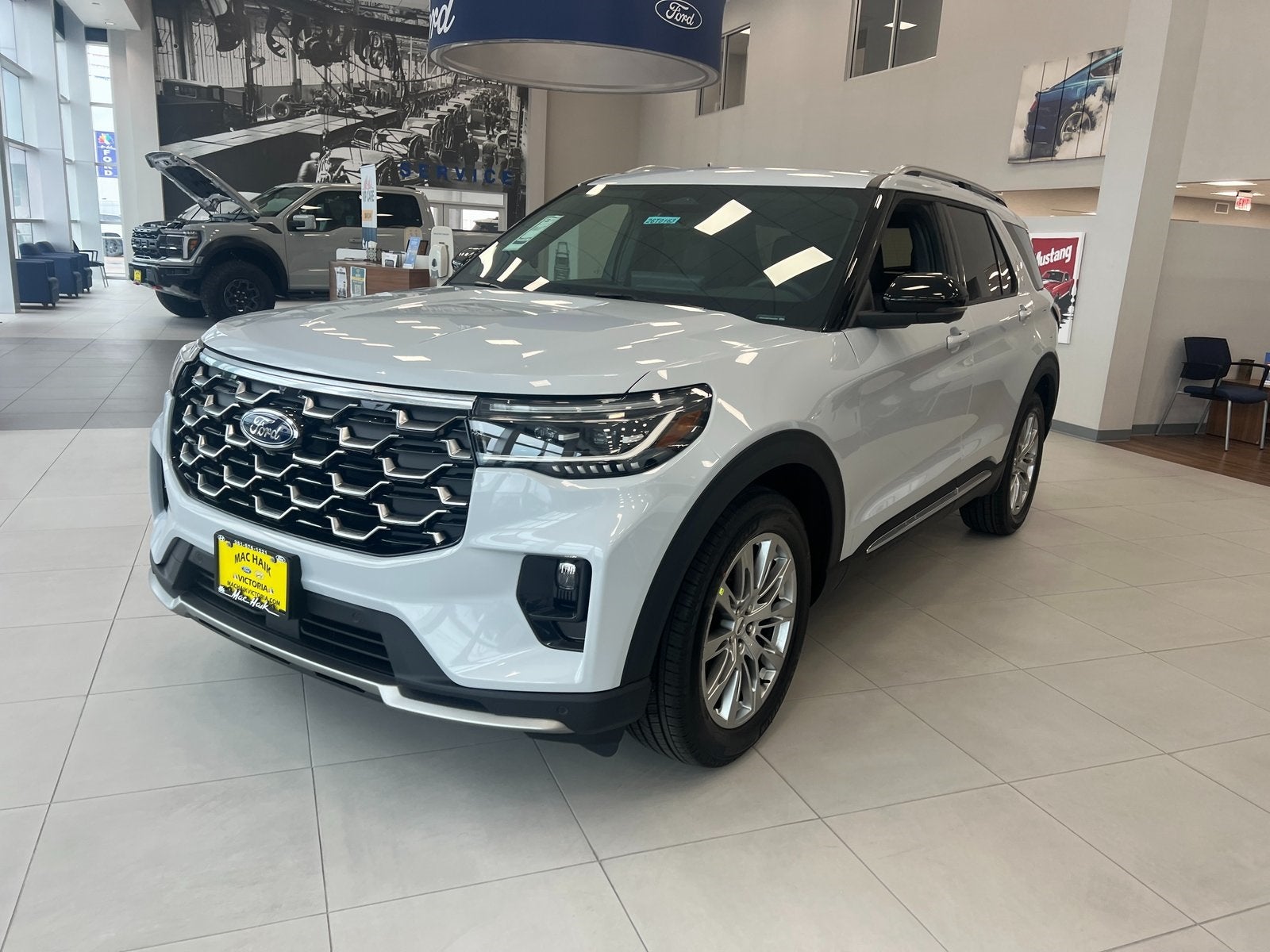 2026 Ford Explorer Platinum™