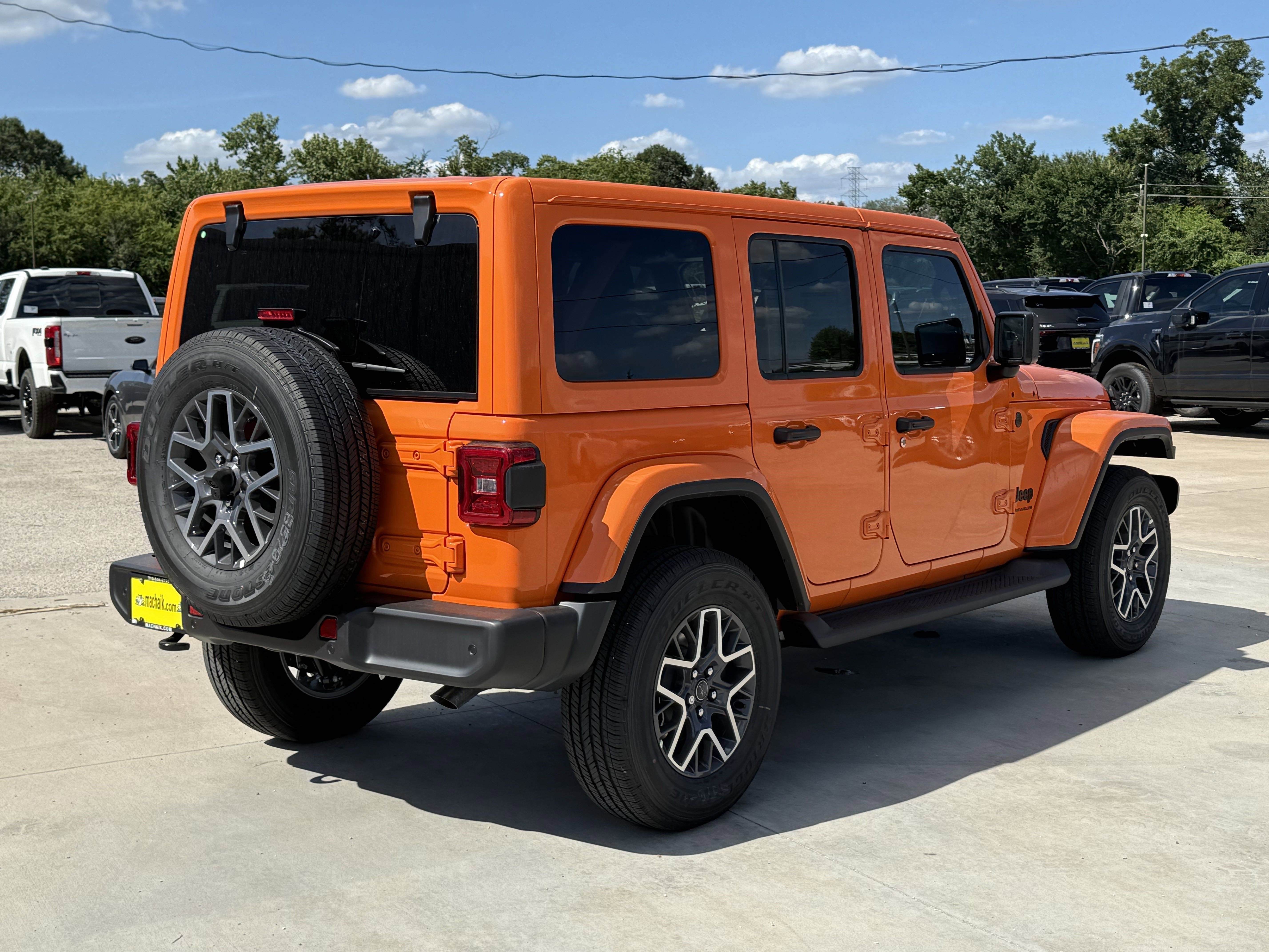 2025 Jeep Wrangler WRANGLER 4-DOOR SAHARA