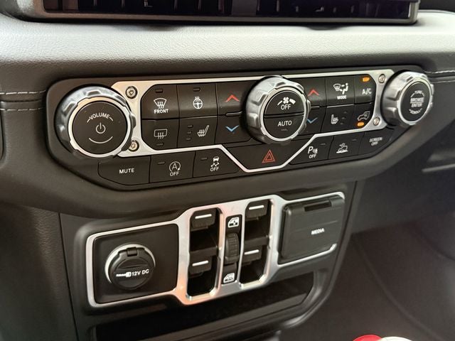 2025 Jeep Wrangler Unlimited Sahara