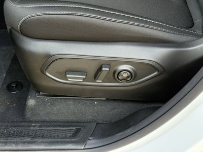 2025 Jeep Grand Cherokee GRAND CHEROKEE LAREDO 4X2