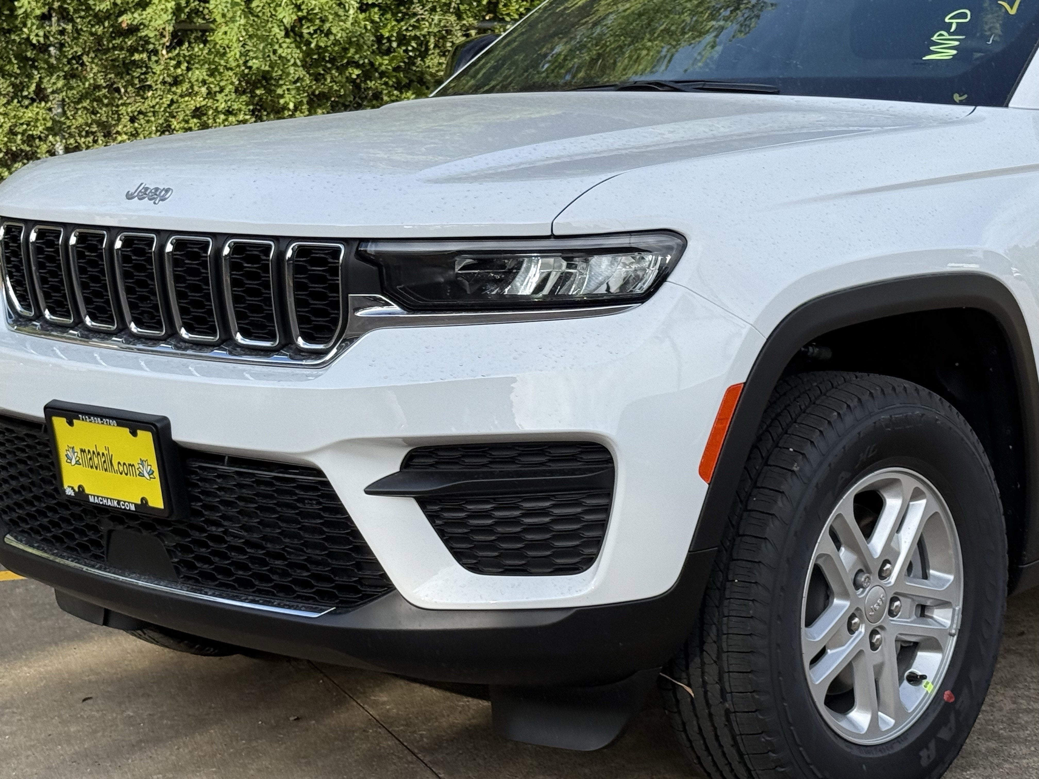 2025 Jeep Grand Cherokee GRAND CHEROKEE LAREDO 4X2