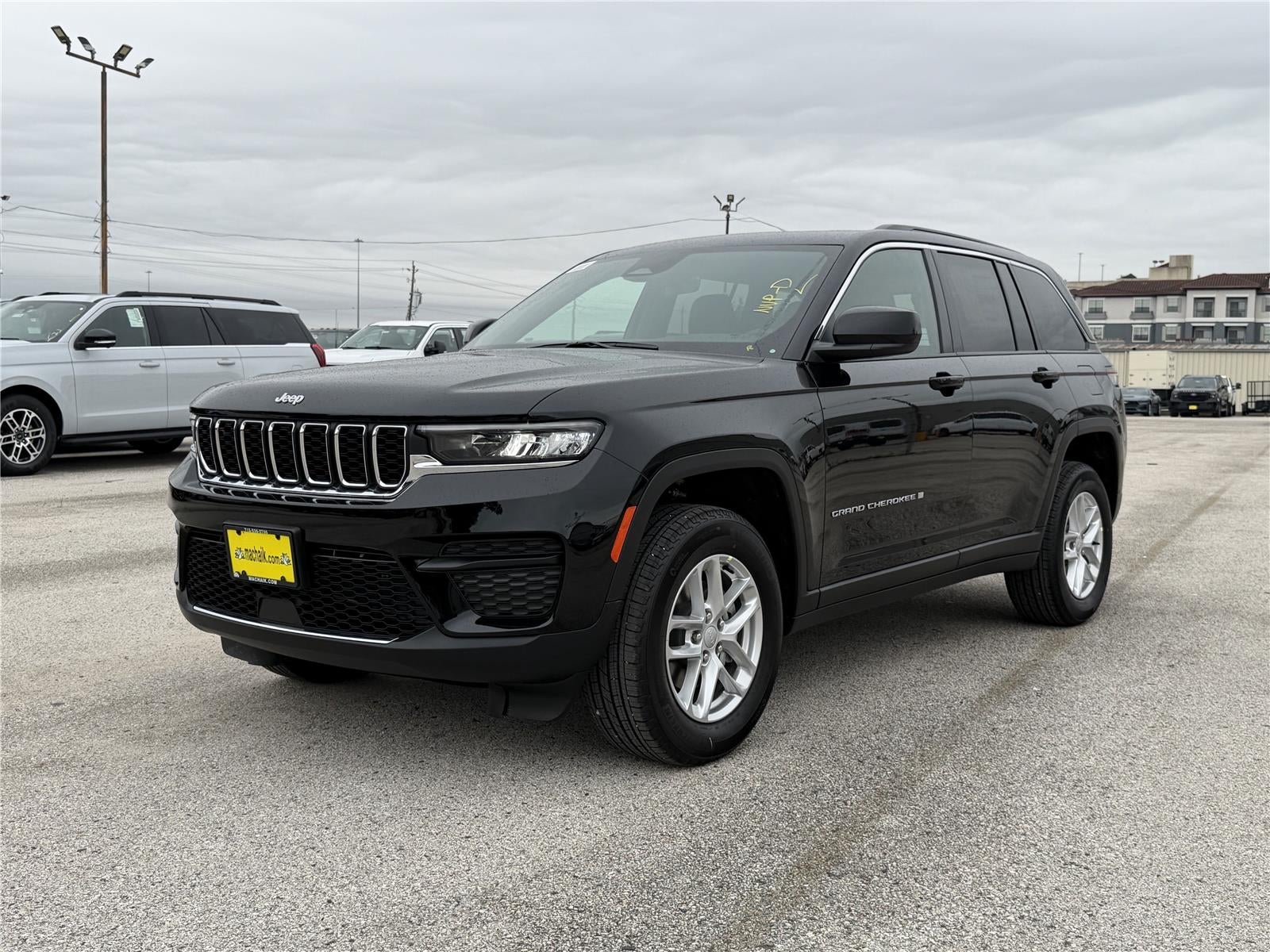 2026 Jeep Grand Cherokee GRAND CHEROKEE LAREDO X 4X2