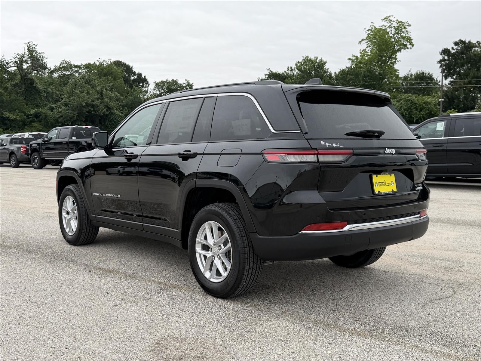 2026 Jeep Grand Cherokee GRAND CHEROKEE LAREDO X 4X2