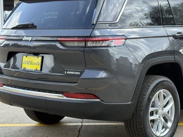 2025 Jeep Grand Cherokee GRAND CHEROKEE LAREDO X 4X2