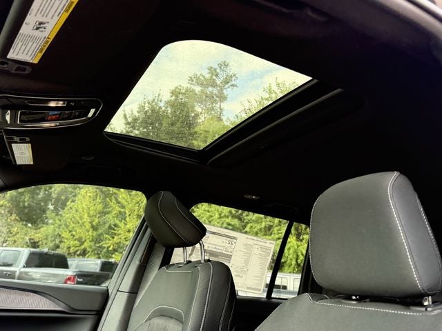 2025 Jeep Grand Cherokee GRAND CHEROKEE LAREDO X 4X2