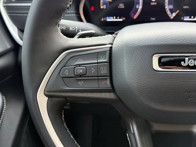 2025 Jeep Grand Cherokee GRAND CHEROKEE LAREDO X 4X2