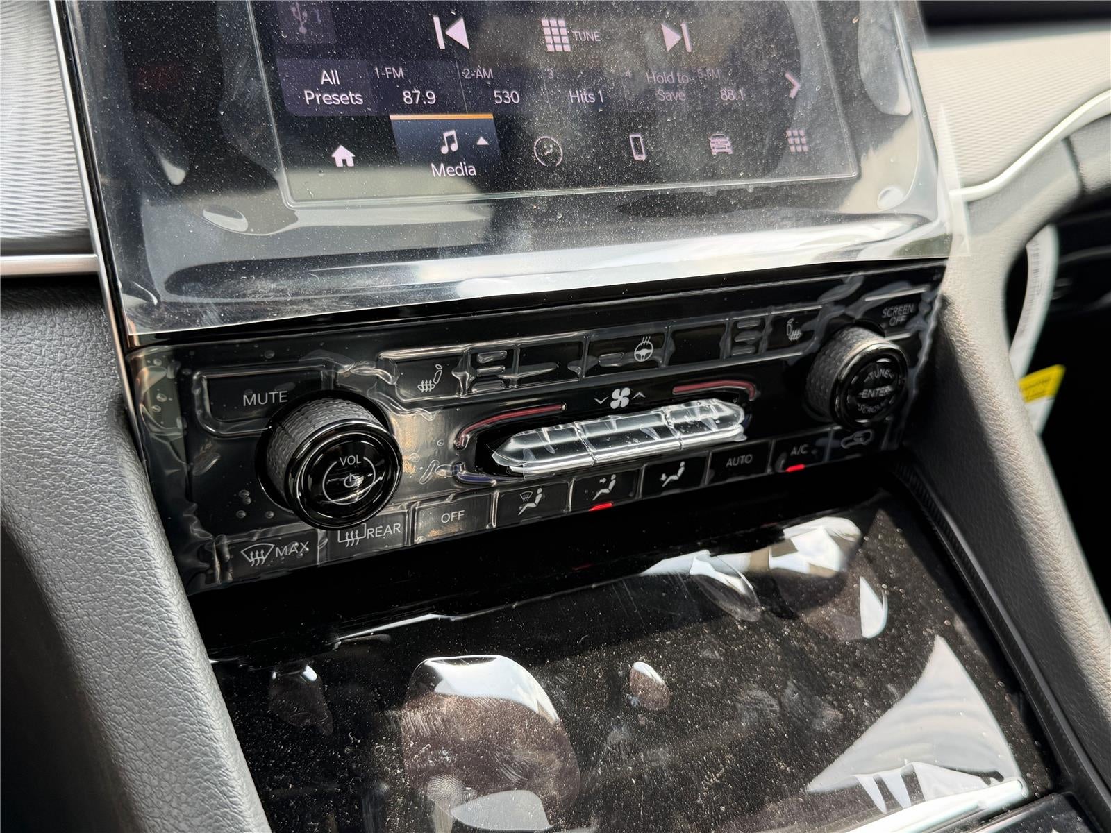 2026 Jeep Grand Cherokee GRAND CHEROKEE LAREDO X 4X2