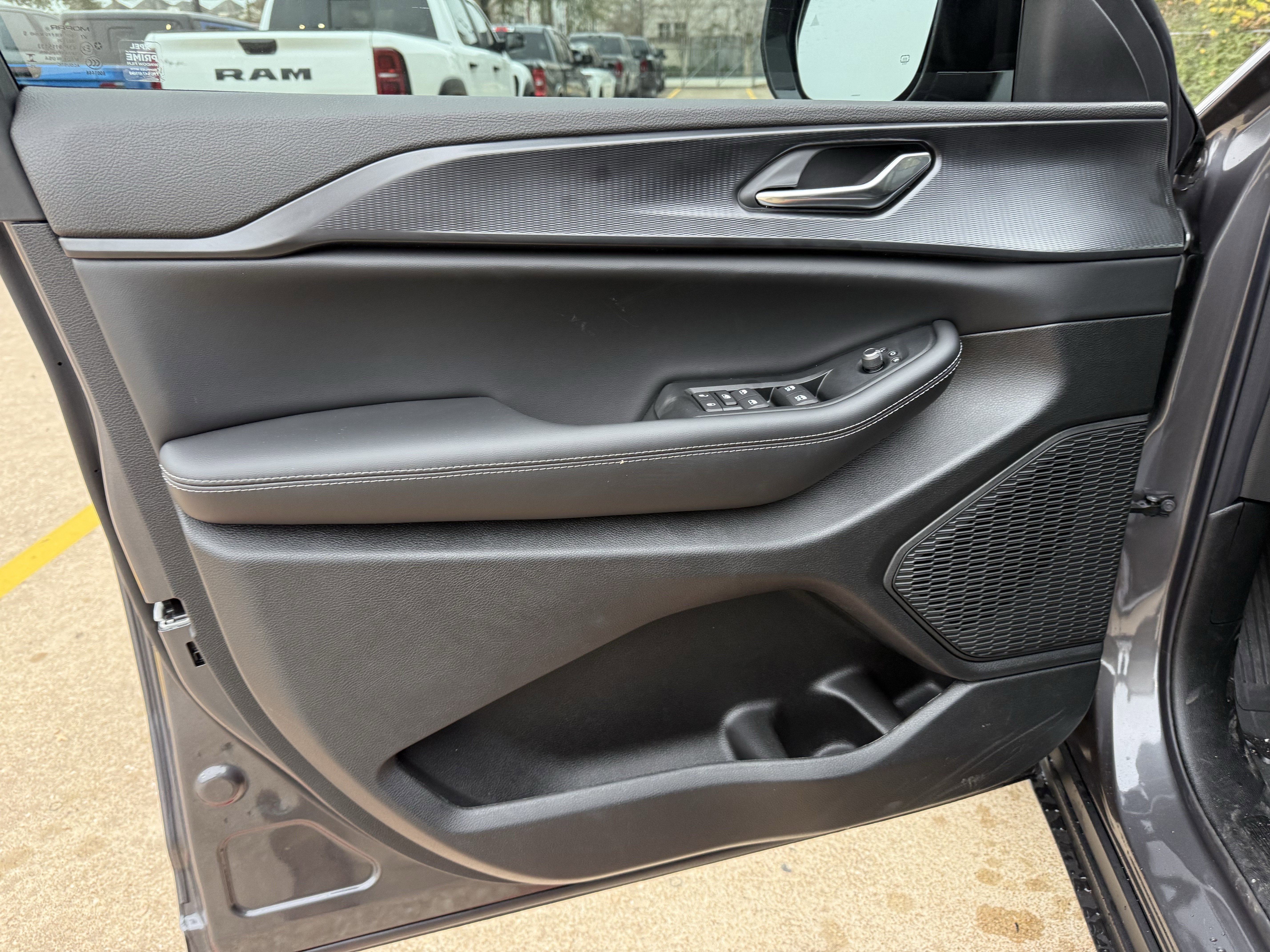 2025 Jeep Grand Cherokee GRAND CHEROKEE ALTITUDE X 4X2