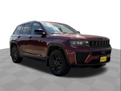 2026 Jeep Grand Cherokee Laredo Altitude