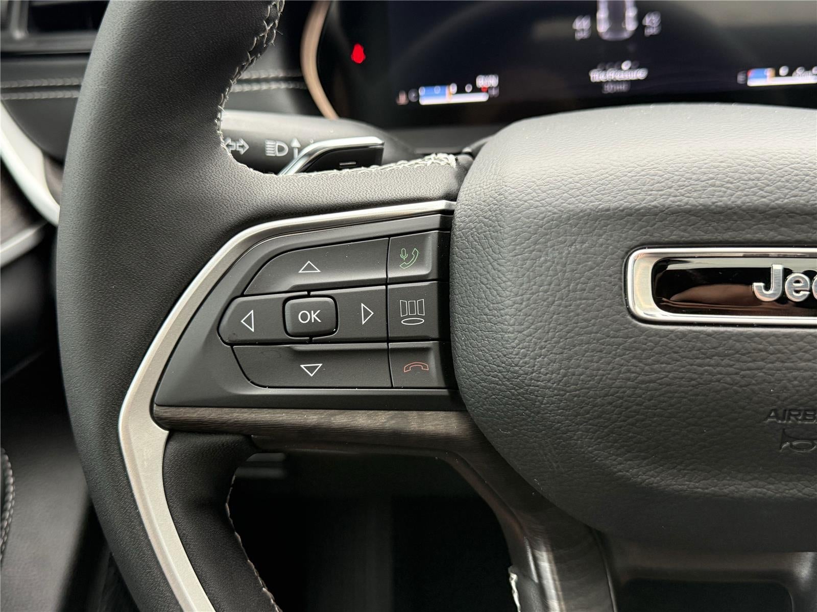 2026 Jeep Grand Cherokee GRAND CHEROKEE LAREDO ALTITUDE 4X2