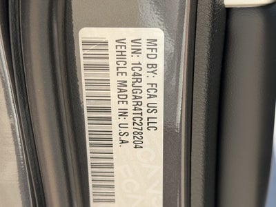 2026 Jeep Grand Cherokee Laredo Altitude