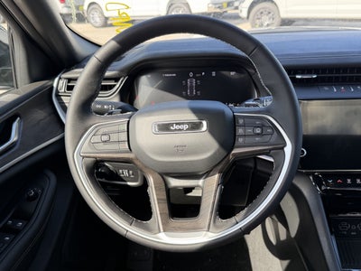 2026 Jeep Grand Cherokee Laredo Altitude