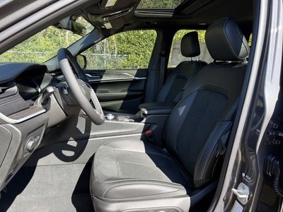 2026 Jeep Grand Cherokee GRAND CHEROKEE LAREDO ALTITUDE 4X2