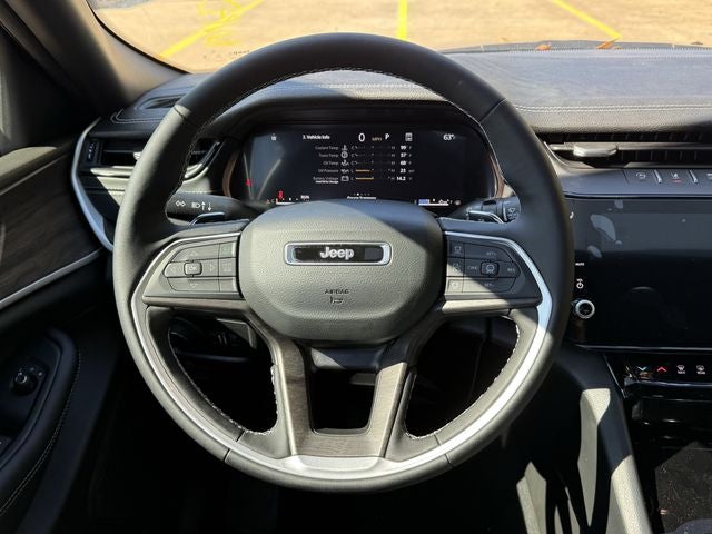 2026 Jeep Grand Cherokee GRAND CHEROKEE LAREDO ALTITUDE 4X2