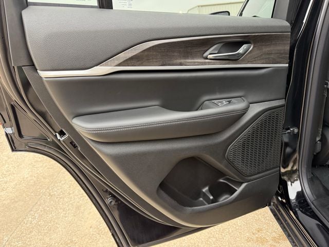2026 Jeep Grand Cherokee GRAND CHEROKEE ALTITUDE 4X2