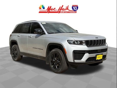 2026 Jeep Grand Cherokee Laredo Altitude