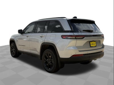 2026 Jeep Grand Cherokee Laredo Altitude