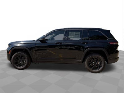 2026 Jeep Grand Cherokee Laredo Altitude