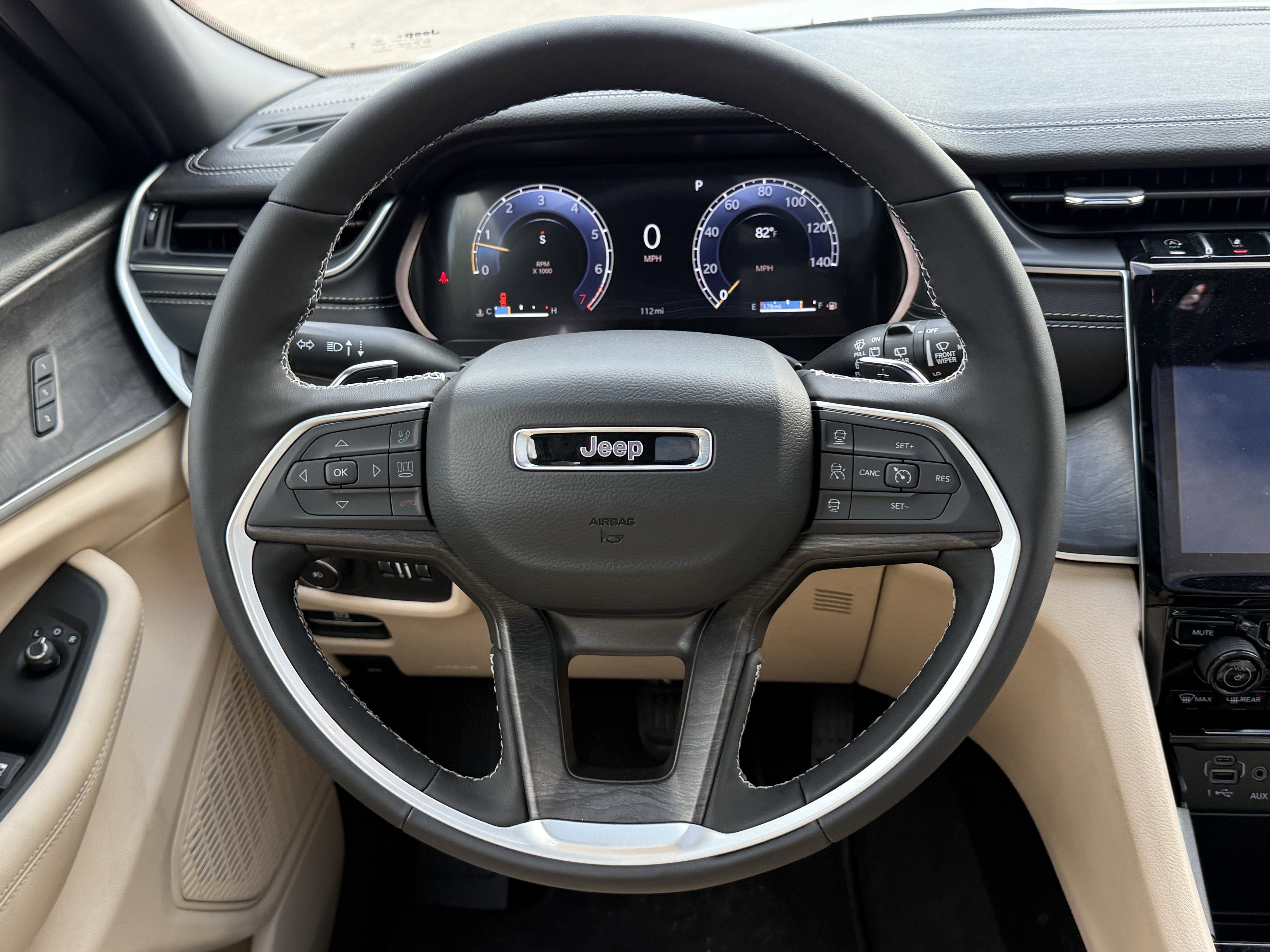 2025 Jeep Grand Cherokee GRAND CHEROKEE LIMITED 4X2