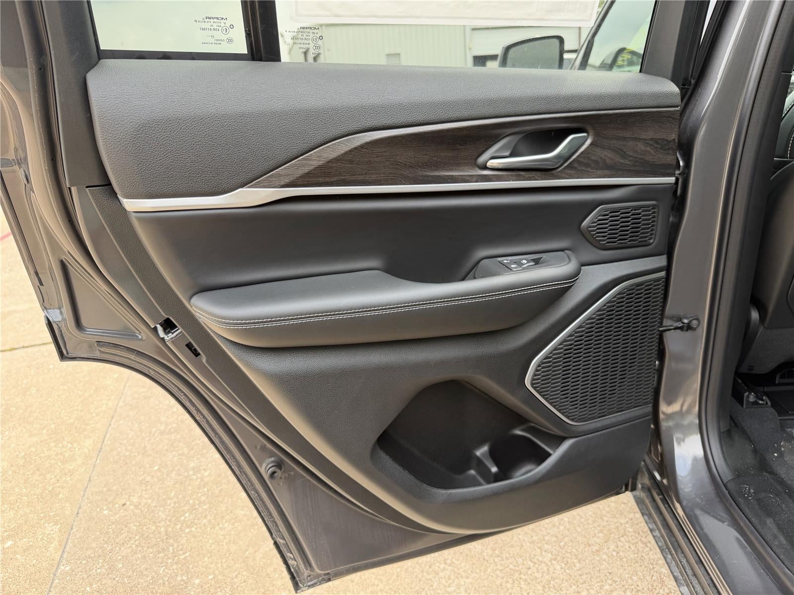 2026 Jeep Grand Cherokee GRAND CHEROKEE LIMITED 4X2