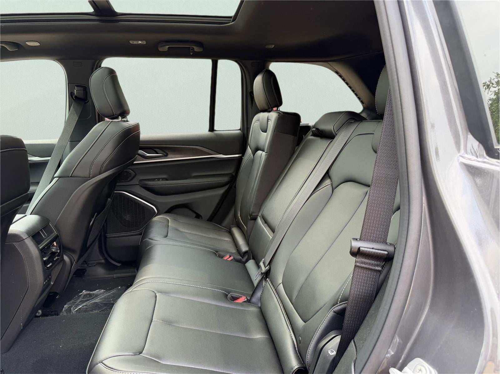 2026 Jeep Grand Cherokee GRAND CHEROKEE LIMITED 4X2