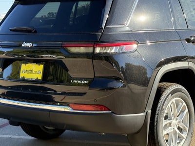 2025 Jeep Grand Cherokee GRAND CHEROKEE LAREDO X 4X4