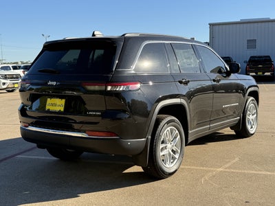 2025 Jeep Grand Cherokee GRAND CHEROKEE LAREDO X 4X4