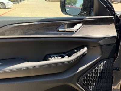 2026 Jeep Grand Cherokee Laredo Altitude
