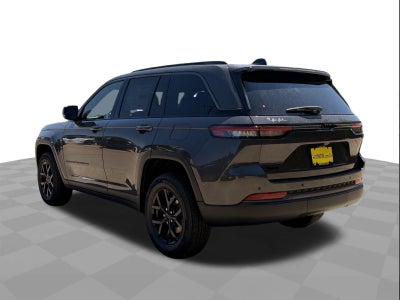 2026 Jeep Grand Cherokee Laredo Altitude