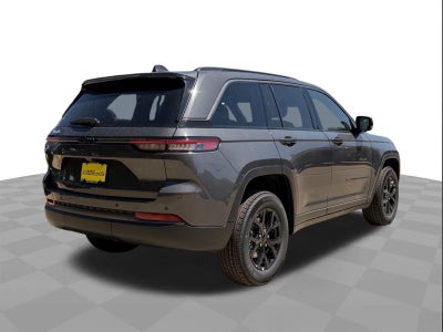 2026 Jeep Grand Cherokee Laredo Altitude
