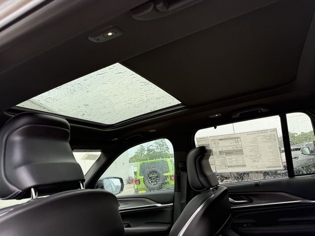 2025 Jeep Grand Cherokee GRAND CHEROKEE OVERLAND 4X4