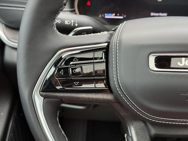 2025 Jeep Grand Cherokee GRAND CHEROKEE OVERLAND 4X4
