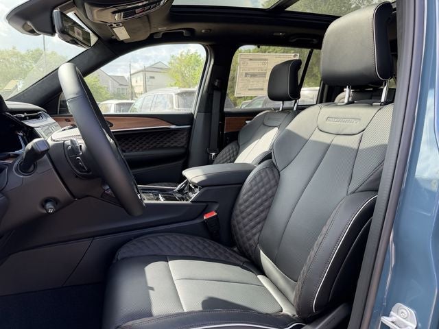 2026 Jeep Grand Cherokee GRAND CHEROKEE SUMMIT 4X4